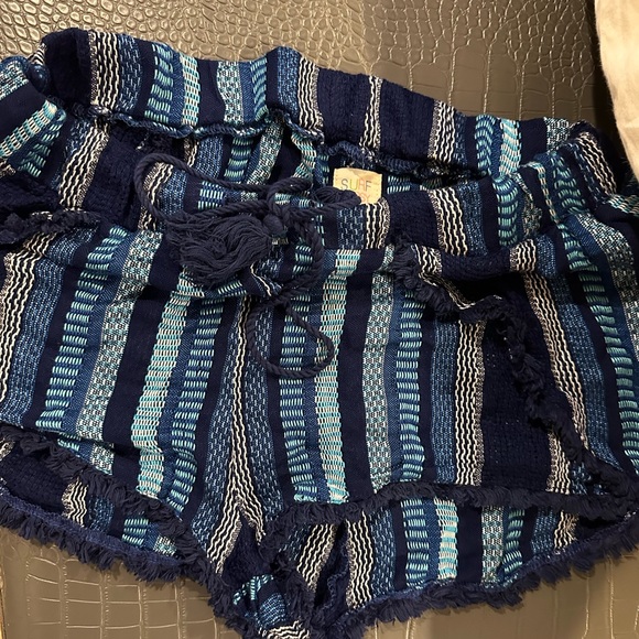 Surf Gypsy Other - Surf Gypsy super cute cover up shorts! Size large. NWOT